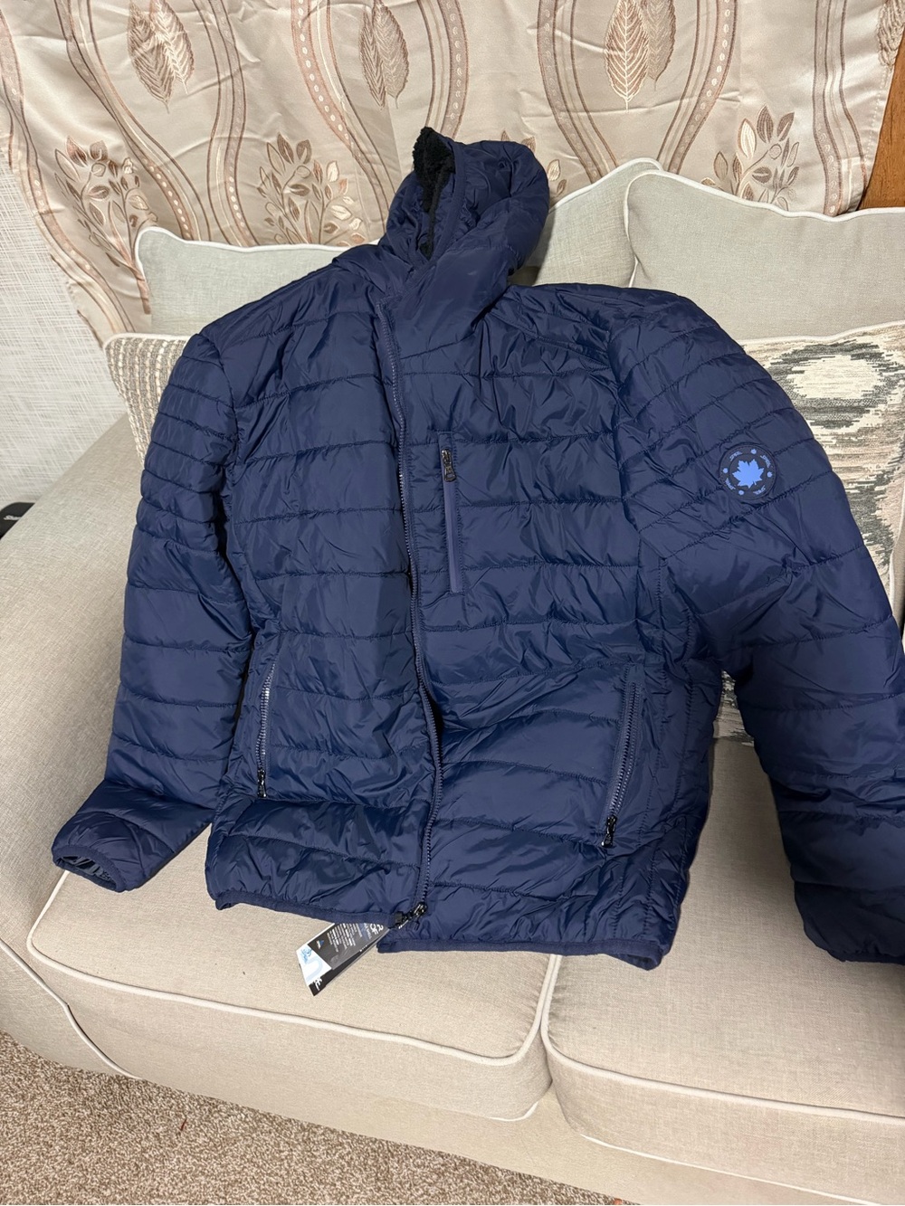 Aspire Men's Hooded Puffer Jacket in Navy